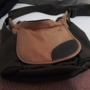 OVERLAND Womens Cross Body